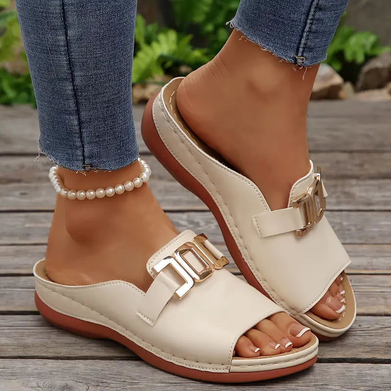 Lucerra - Buckle Strap Slide Sandals