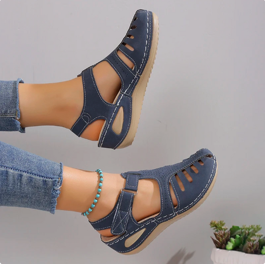 Delira - Lightweight Cushioned Sandals