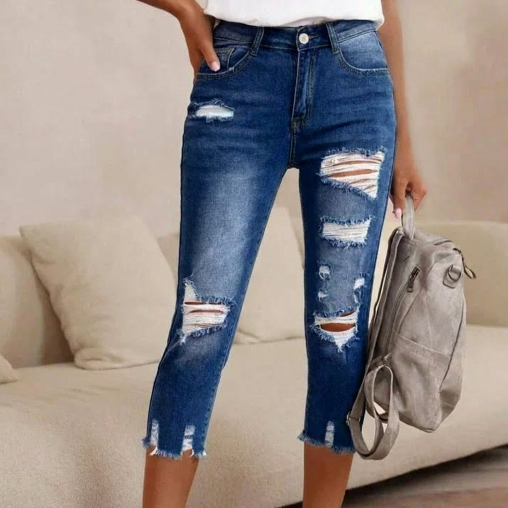 Delina - Distressed Jeans